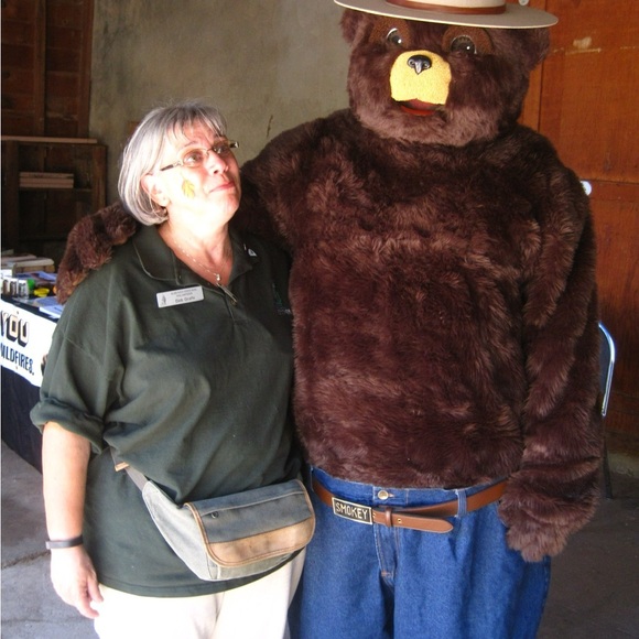 Welcome Friends The Den is open for your shopping pleasure Watch for LIVE SHOWS - Picture 4 of 16